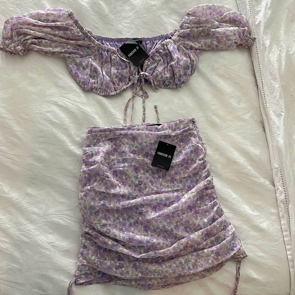 Brand new Forever 21 matching skirt set with off the shoulder top purple floral